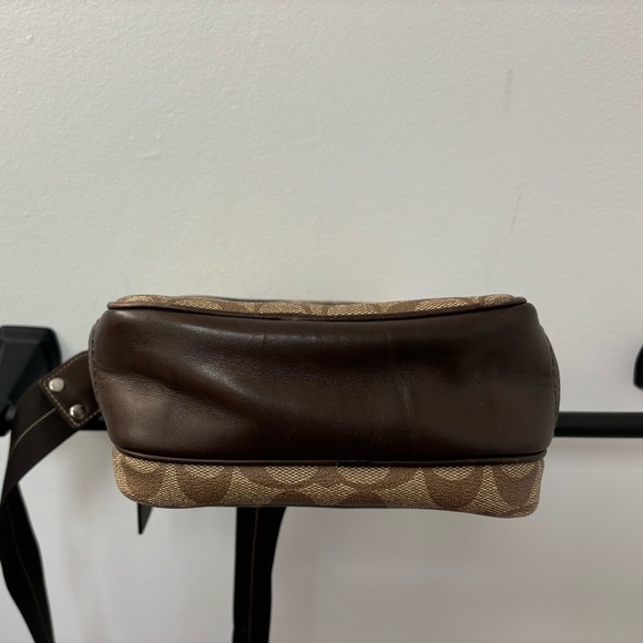Coach camera bag. Great condition. - Picture 2 of 3